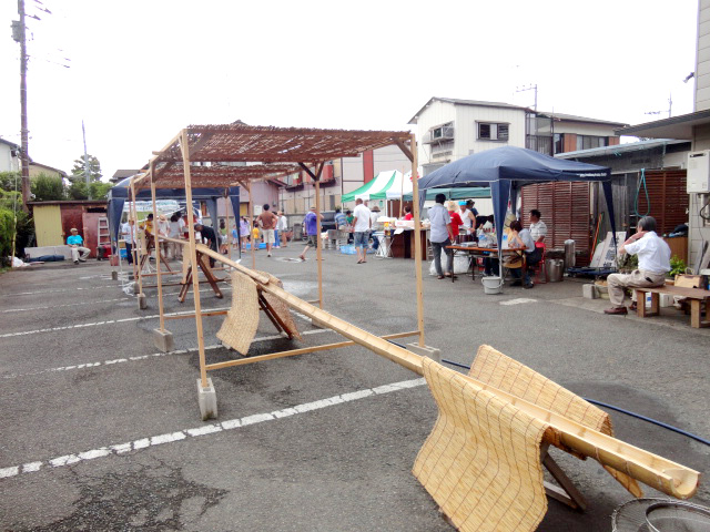 ラチエン通り恒例「流しそうめん」＆「夏祭り屋台村」