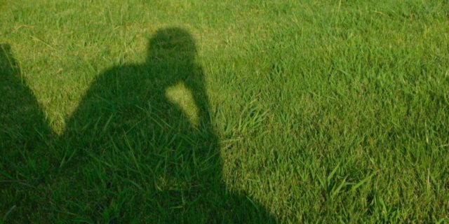 悩むイメージ