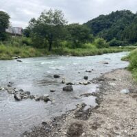 愛川橋河川敷