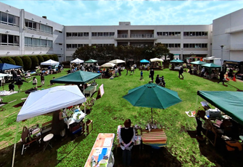 【逗子】逗子中庭カフェ in 市民交流センターフェア