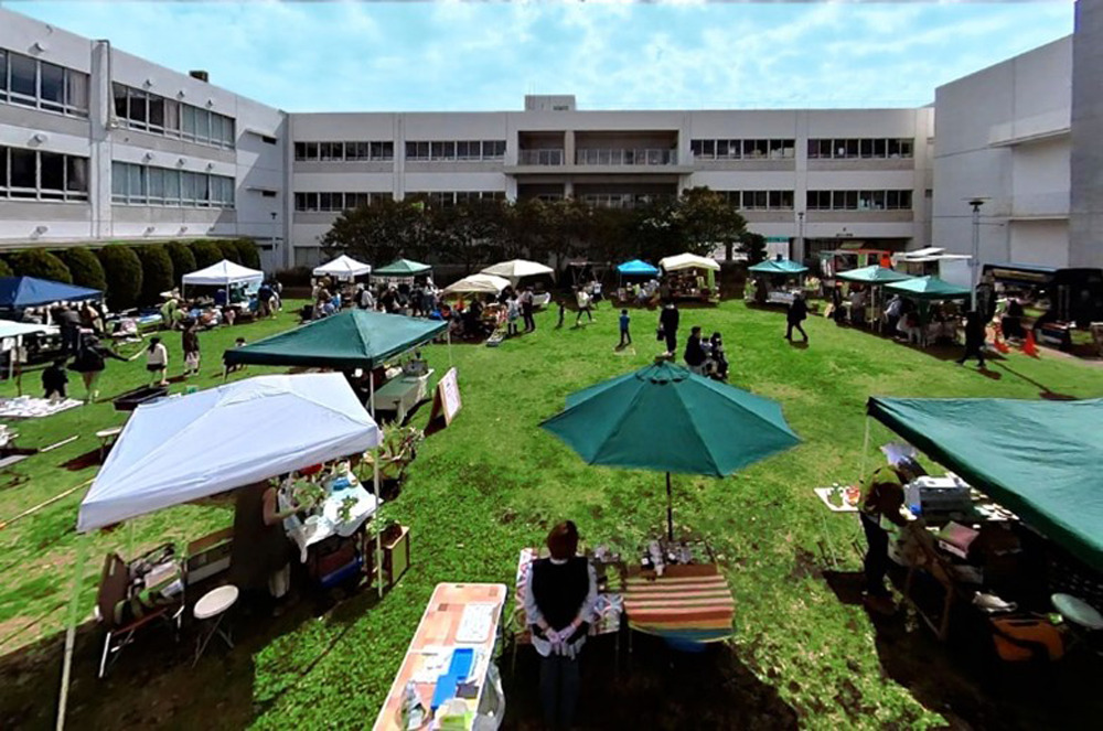 【逗子】逗子中庭カフェ in みんなでアート2023