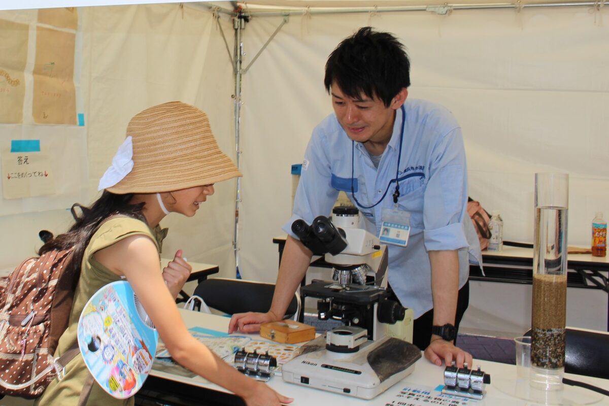 【横浜】水道工事ＶＲ体験や丸太切り体験も！「第66回水道週間イベント」
