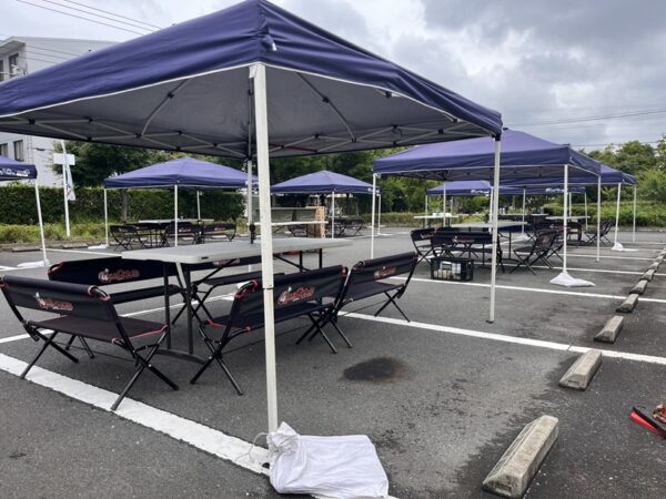 会社敷地内でバーベキュー親睦会