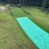 そり滑りで子供も大興奮