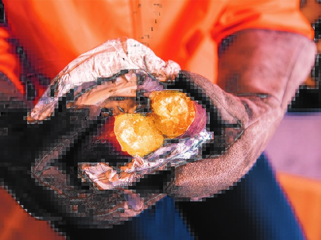 【BESS藤沢】3月末まで！「薪ストーブで焼き芋づくり」