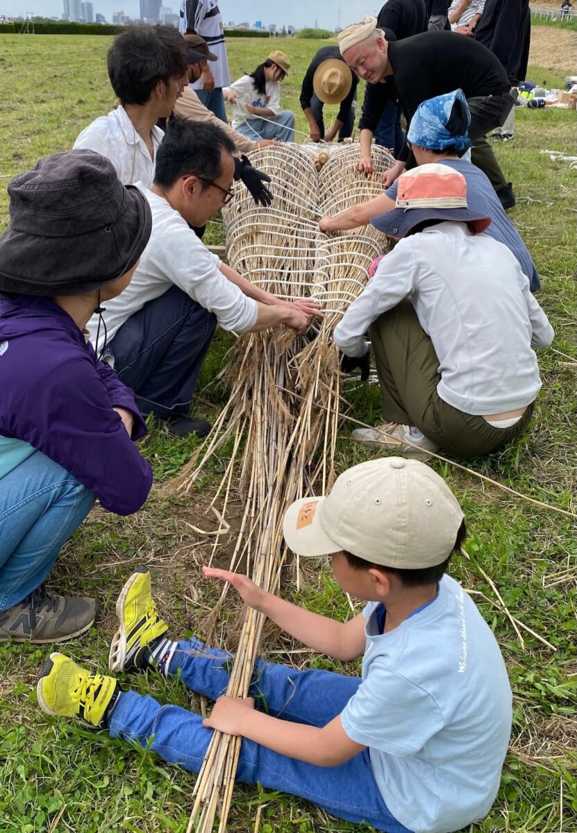 【横須賀】★夏休みの宿題のヒントに★湘南の海で 「葦舟をつくって、漕ぐ」 親子で参加できるワークショップ開催