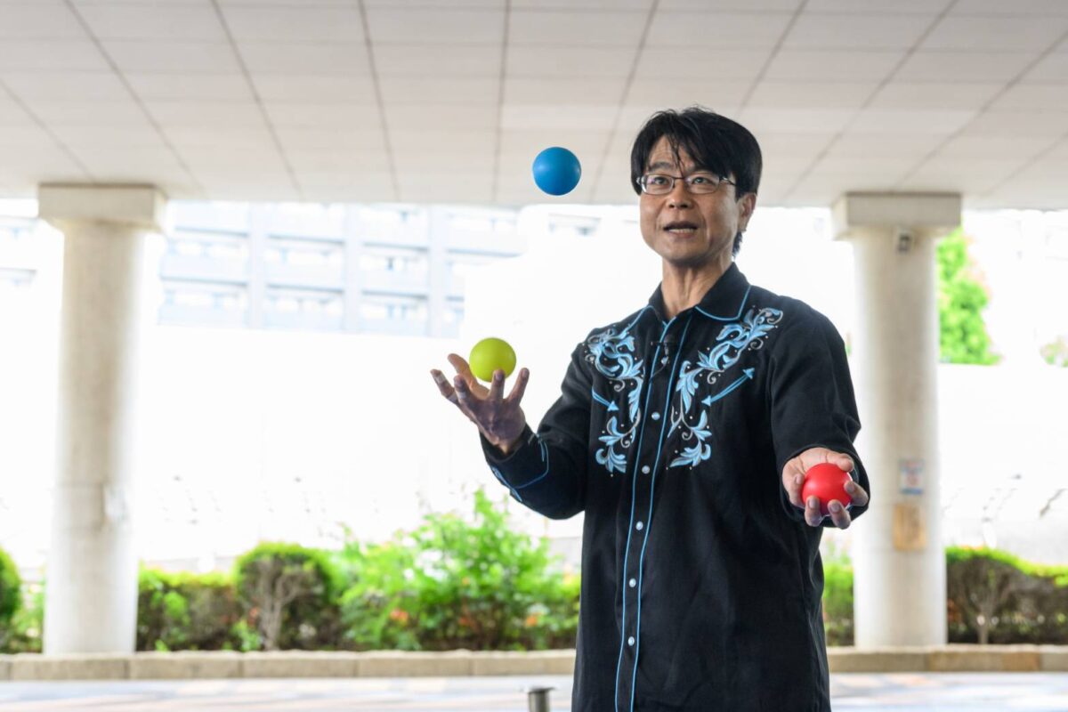【茅ヶ崎・浜見平】☆夏休みの宿題のヒントに！☆はじめての皿まわしに挑戦しよう！〜夏休みの宿題が、その場で終わる！皿まわしで自由研究〜